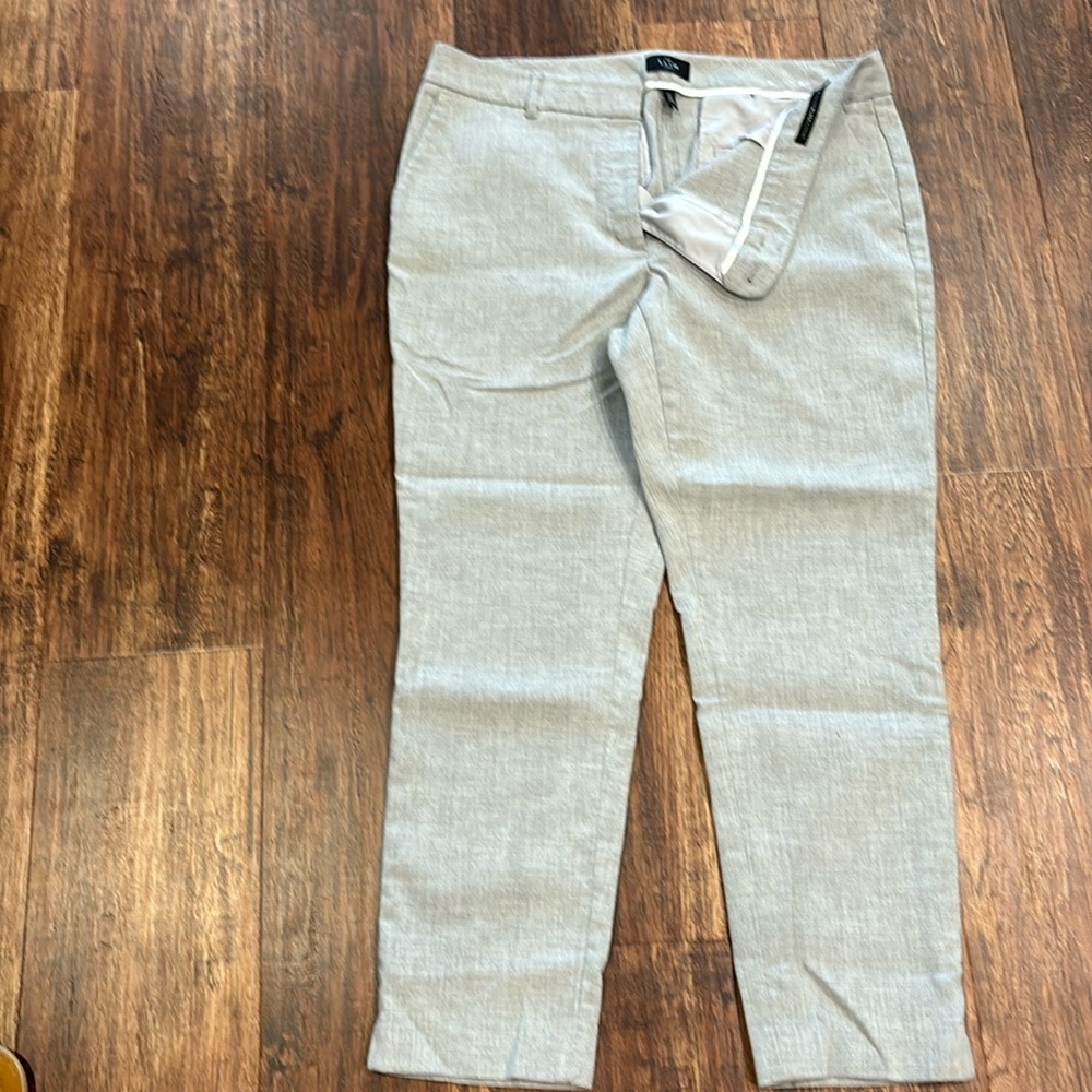 White House Black Market WHBM Light Grey Slim Ankle Pant - Size 12